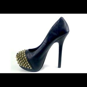 Steve Madden Spiked/Studded Black Platform Heels